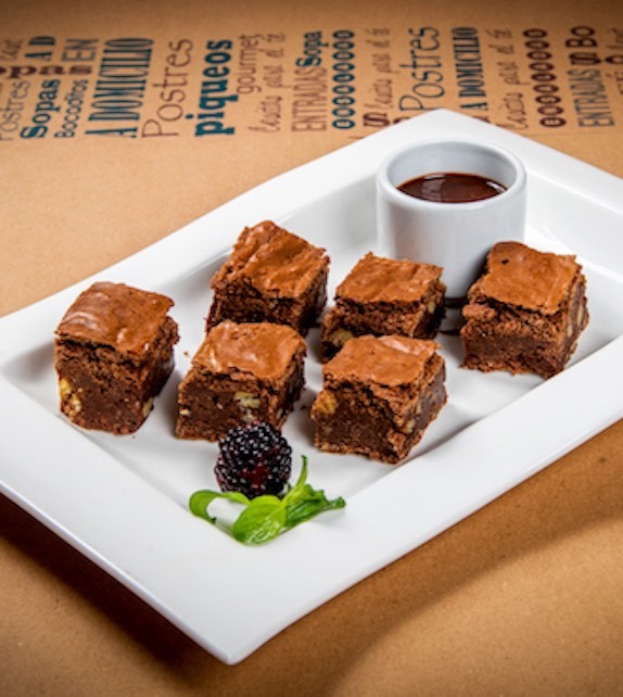 Brownies Pacari con nueces y fudge